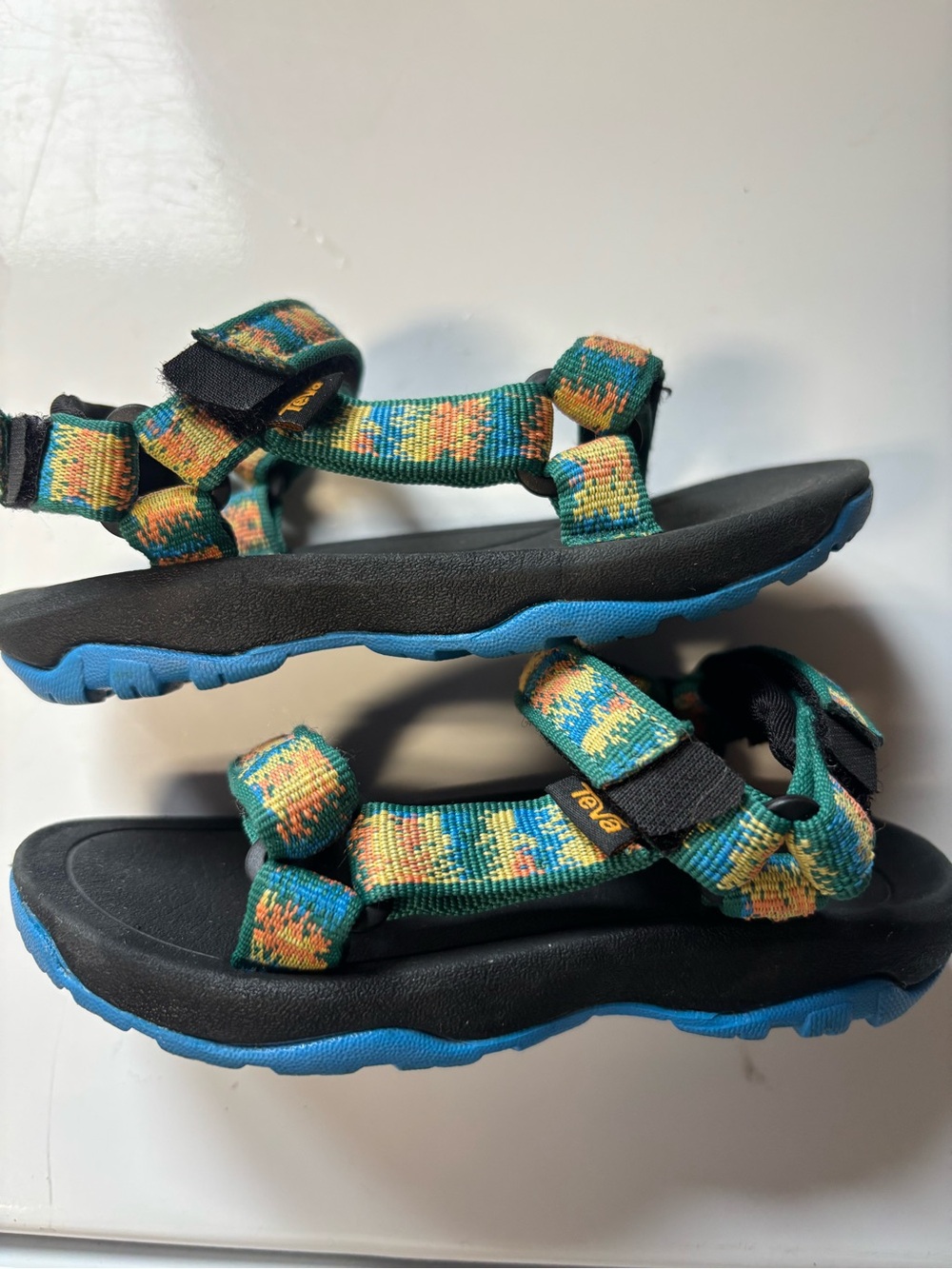 WORN TWICE Teva Kids Hurricane XLT Sport